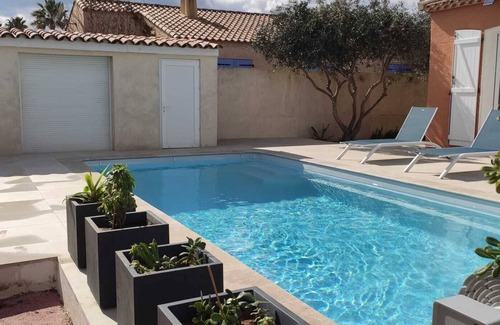 Marseillan House | 3-star villa, sleeps 8, pool near pond and beach, new on site