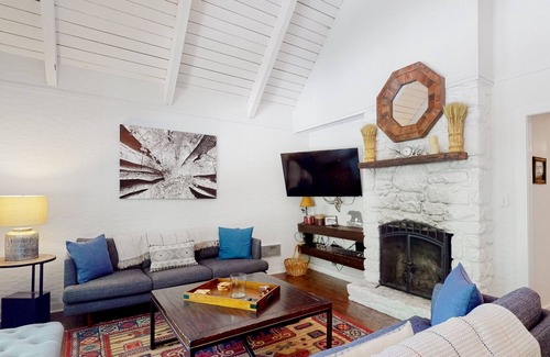 Charter Hills House | 3-story home with mountain views, deck, grill, Ping-Pong, fireplace, streaming
