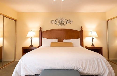 San Diego Country Estates Hotel | 3 Units | Full Kitchens & Pool | Free Parking |Quiet Ramona Retreat
