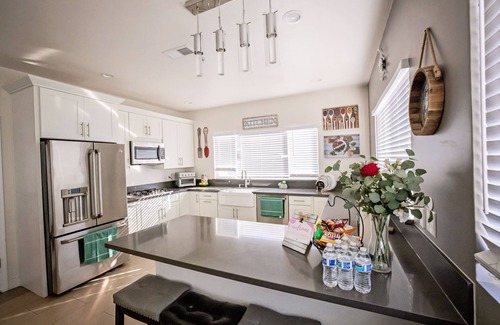 Southwest Anaheim Apartment | #3.Upstairs Disneyland8minutes*Anaheim Convent*littleSaigon*Beaches