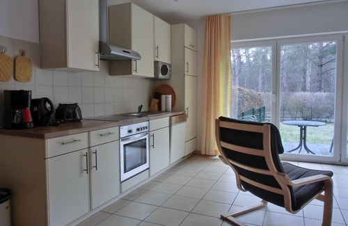 Gelbensande Apartment | 3-zi.-fewo mit 2 Etagen, 2 Schlafzimmern in Ruhiger Lage für 6 Pers. mit Wlan
