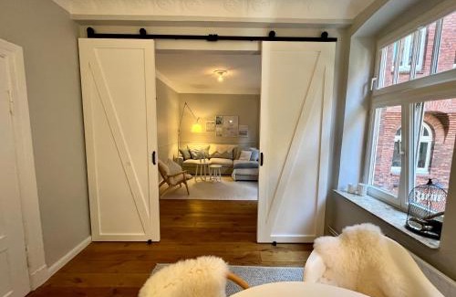 Flensburg Apartment | 3 Zimmer Ferienwohnung Burghof mit Balkon im Herzen Flensburgs