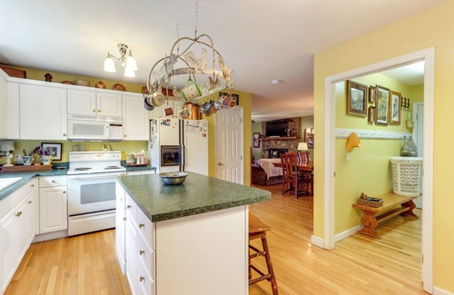 Marble House | 30 Acres of Mountainside Peace: Home in Marble