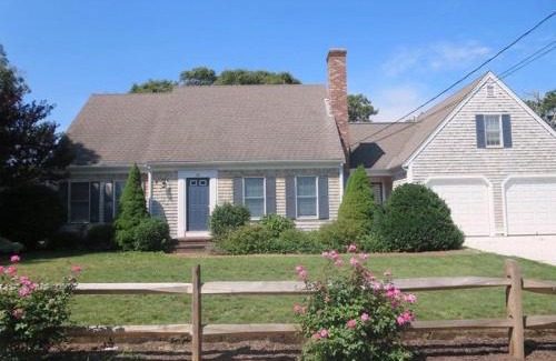 South Chatham House | 30 Cockle Cove Chatham Cape Cod - Summer Oasis