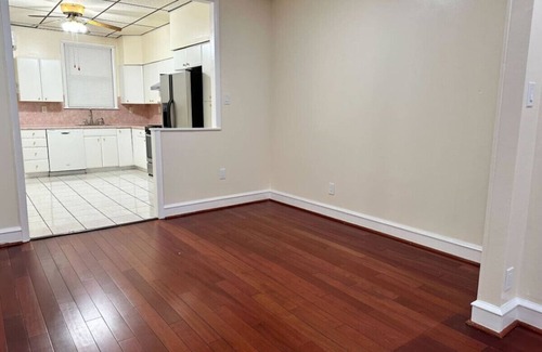 Girard Estates Apartment | 30 Day Free Fusion Gym, Bike Rental, W/D, Bars