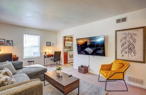 Spring Harbor House | 30 Day Minimum. Entire House. Washer/Dryer. A/C.