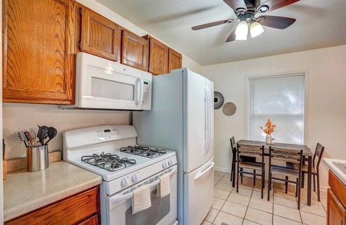 Spring Harbor House | 30 Day Minimum. Entire House. Washer/Dryer. A/C.