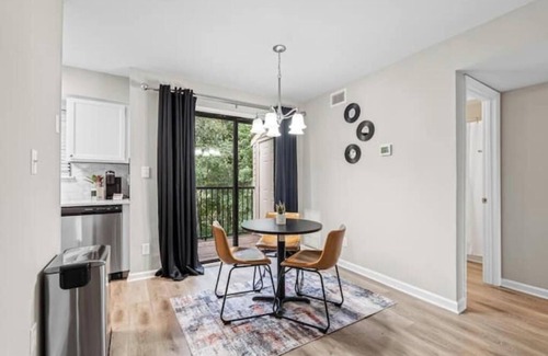 McAlpine House | 30+ Day Stay - South Charlotte Condo