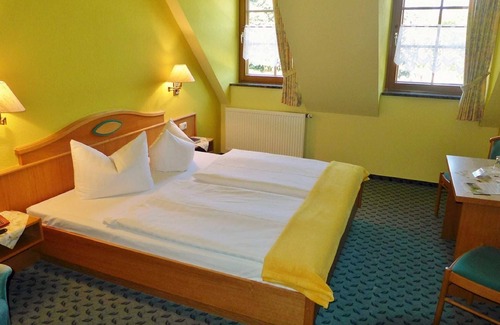 Neuwiese House | 30 double rooms - Landhotel Neuwiese with traditional inn An der Mühle