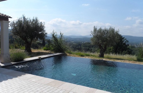 Montauroux Villa | 30 min from CANNES Contemporary property swimming pool overflow panoramic view
