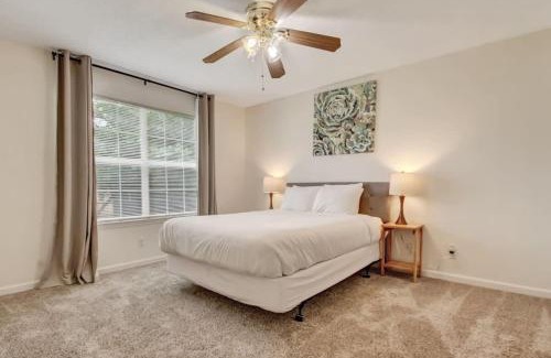 Savannah House | 30 Mins to Downtown - Lovely at Laurelwood
