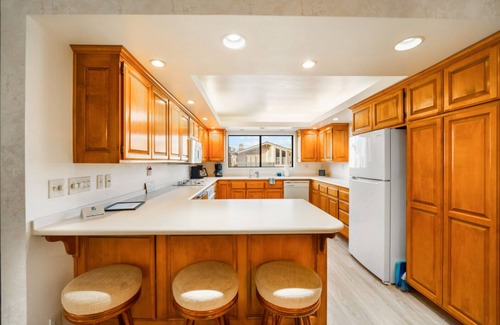 Hollywood House | 30+ Stay! 1 Home To Sand, Great Views W/Hot Tub
