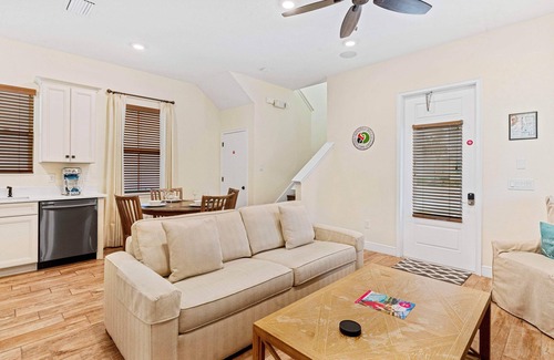 West Kissimmee Cottage | 3000 Latitude Lane