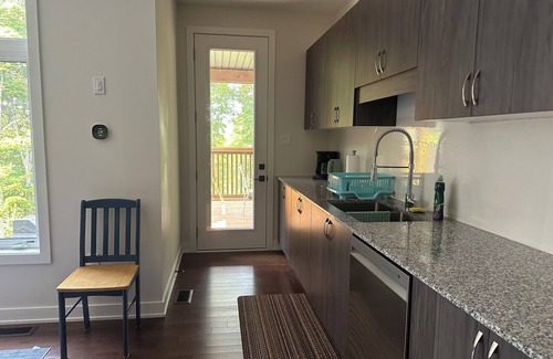 Dwight Cottage | 3000SF Modern Cottage Algonquin, Muskoka