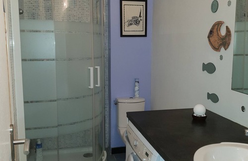 Les Lecques Apartment | 300m from Les Lecques beach, cosy T2 apartment + garden