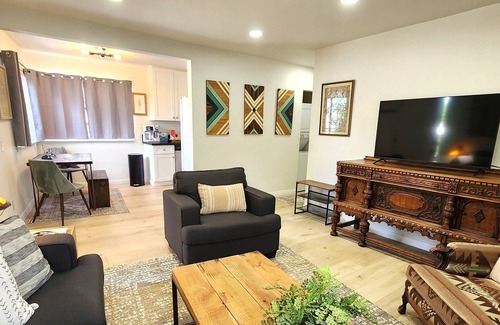 Highland Park Apartment | 302 Branch unit An