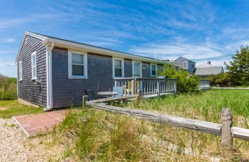 Sagamore Beach House | 302 Phillips Road Sagamore Beach - Cape Cod