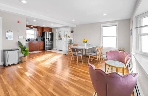 Piety Corner House | #302 Waltham Shared House by Zen Living