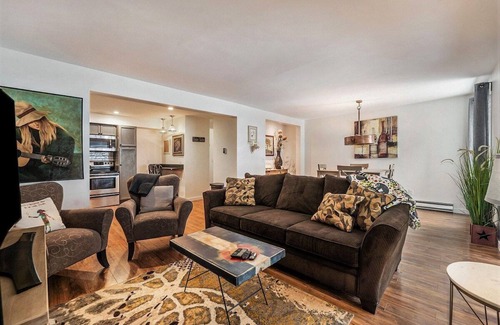 Saint Mary's Condo | 306 - 1br · Cozy Modern Condo on The Lake