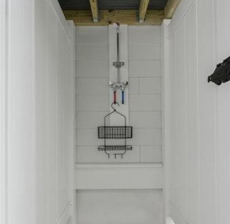 Wildwood Apartment | 306 W Youngs Ave, Unit F