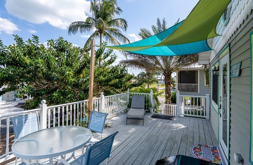 Mid Island House | 307 Lazy Way Island Life Suite - Top by Coastal Vacation Properties