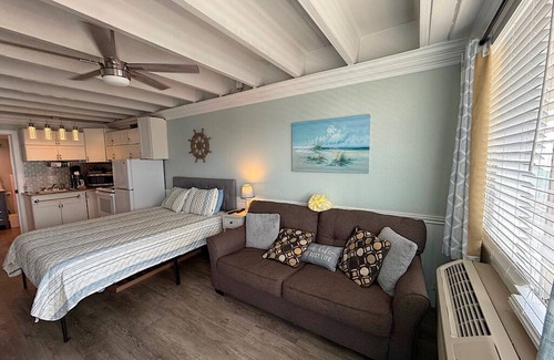 Panama City Beach Condo | 308 FTB low floor condo beachfront with pool