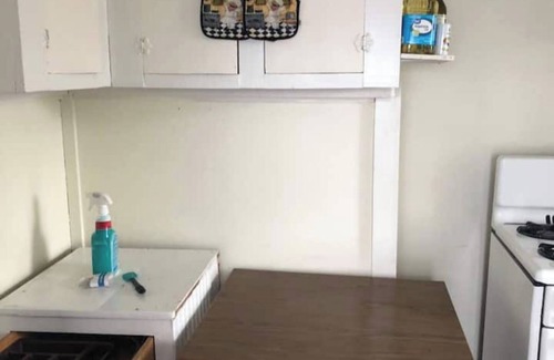 Anaconda Apartment | 309 East Front Street, Upper