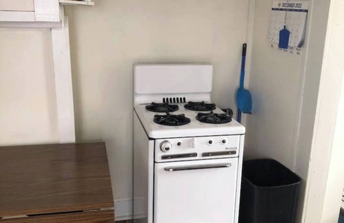 Anaconda Apartment | 309 East Front Street, Upper