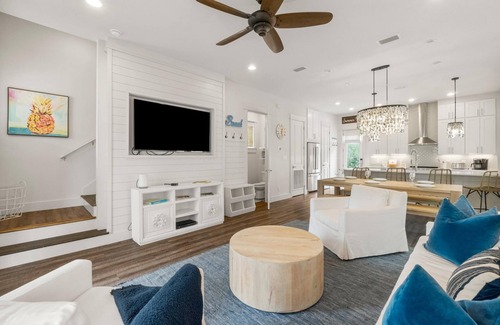 Treetop House | 30A Beach House - SEACREST, Sleeps 18! Pet Friendly, Pool, Beach, Free Golf