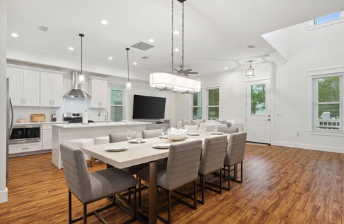 Treetop House | 30A Beach House - Sleeps 20, Pet Friendly, Beach, Pool, 4 Bikes Incl, Free Golf