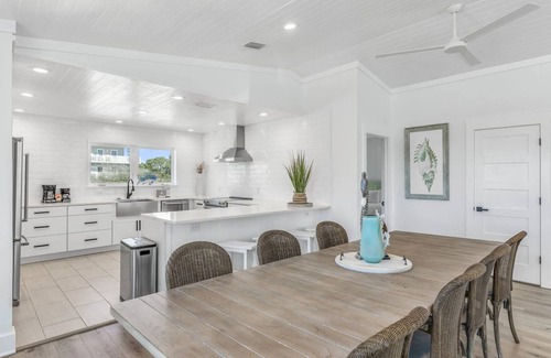 Cliffs of Seagrove House | 30A Beach Music by AvantStay | Pool w/Gulf Views | Golf Cart