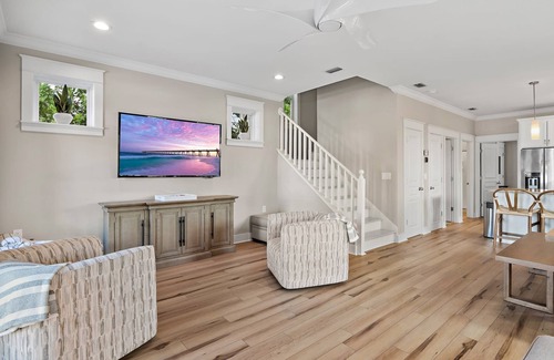 Treetop House | 30A | Resort Pool | Close to Beach & Shopping