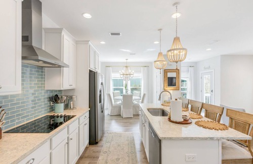 San Juan House | 30A Sanctuary: Golf Cart, Steps to Beach, Bikes & Pets Welcome