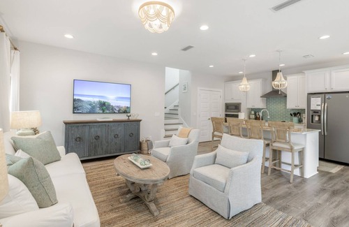 San Juan House | 30A Sanctuary: Golf Cart, Steps to Beach, Bikes & Pets Welcome