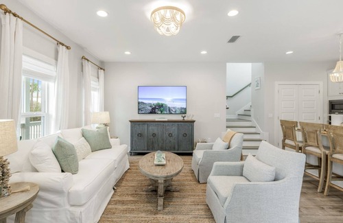 San Juan House | 30A Sanctuary: Golf Cart, Steps to Beach, Bikes & Pets Welcome