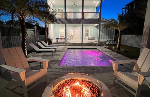 San Juan House | 30A - Walk to Beach - Pool - Golf Cart - Bikes