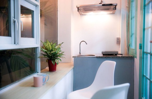Downtown Ho Chi Minh City House | 30m2 Private, Bright Studio + Balcony - 1 min walk to Ben Thanh Market