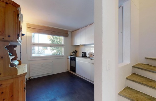 Celerina-Schlarigna Apartment | 3½-room flat on the ground floor on 2 floors, approx.