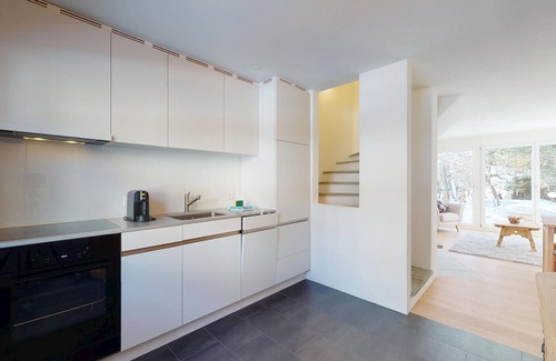 Celerina-Schlarigna Apartment | 3½-room flat on the ground floor on 2 floors, approx.