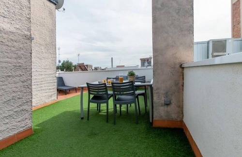 Gracia Apartment | 31 Sunny penthouse in the heart of Gracia with a spacious terrace