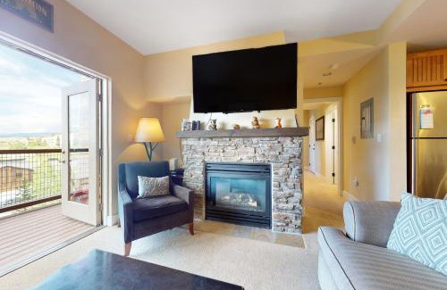 Silvercreek Apartment | 310 Base Camp
