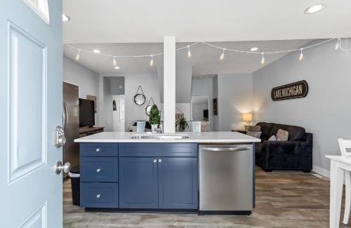 Grand Haven House | 312 Chicago North - Downtown Grand Haven