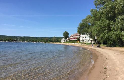 Boyne City House | 313 Water Street Inn