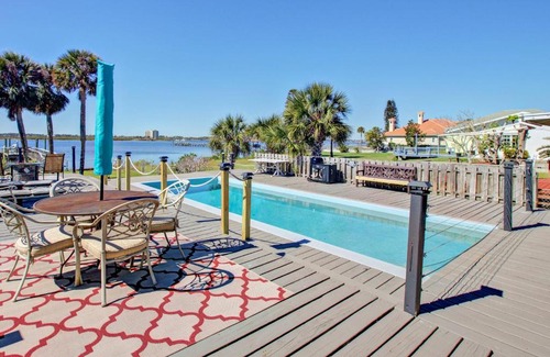 Rio Mar Beaches House | 3170 S Peninsula Drive