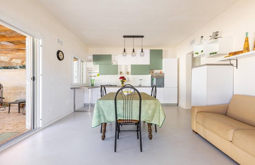 Avetrana House | 3233 Villa Lucechiara by BarbarHouse