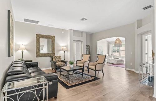 Glenbrook House | 3270 Z2A VILLAGE OF GLENBROOK by REMAX Premier
