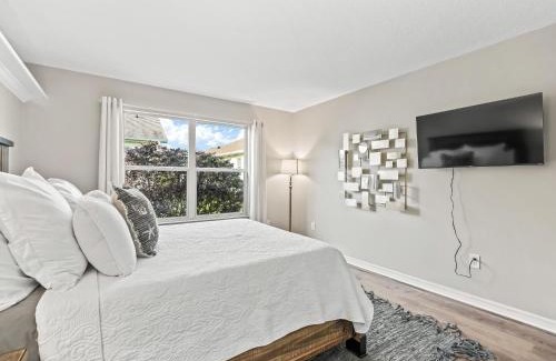 Glenbrook House | 3270 Z2A VILLAGE OF GLENBROOK by REMAX Premier
