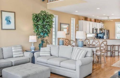 Saint Helena Island House | 332 Ocean Point