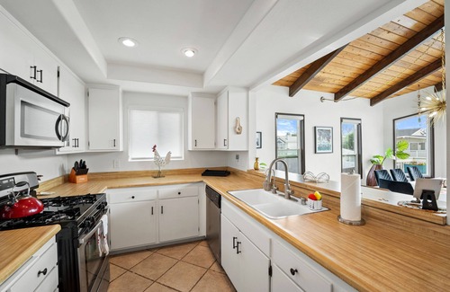 Silver Strand House | 333M - Leilani Breeze