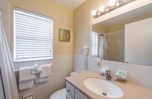 Madeira Beach House | 335 Surf Song Resort